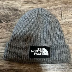 Youth North Face beanie